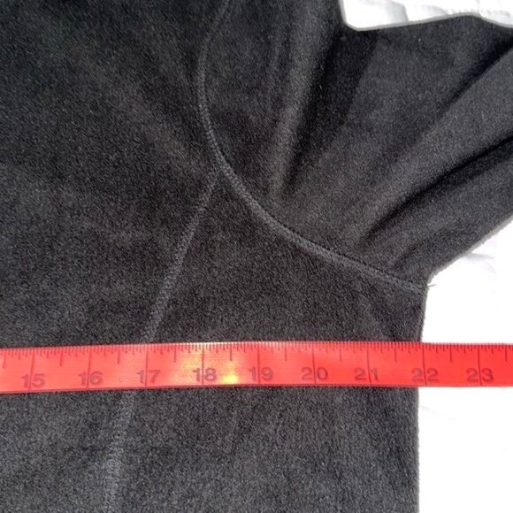 Danskin Now Womens Black Fleece Pullover Size XL/XG - Picture 9 of 9